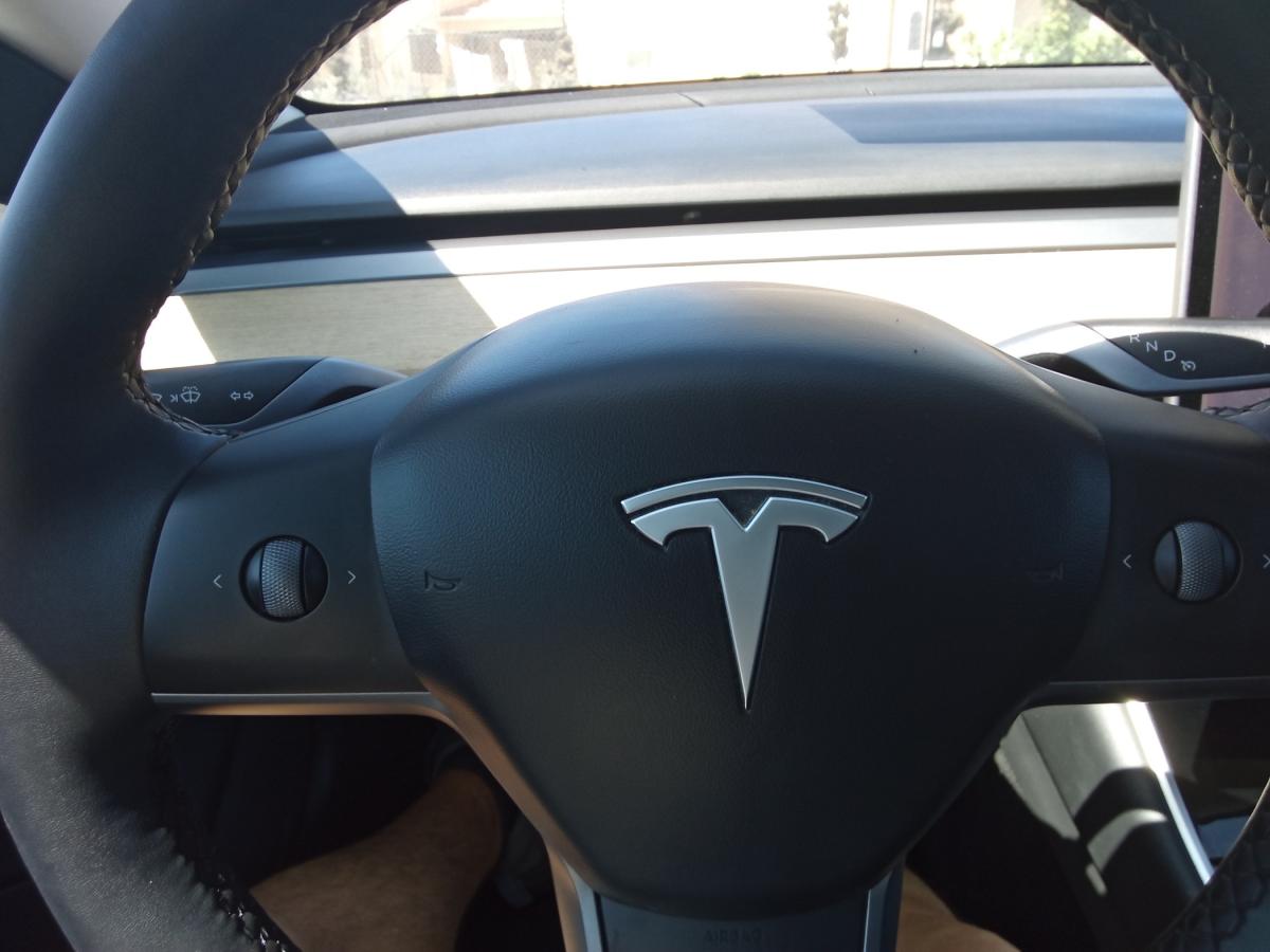 tesla-model-3-2020-eletrico-500cc