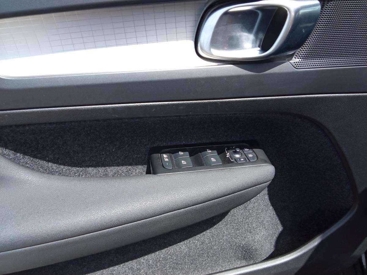 volvo-xc40-2020-hibrido-a-gasolina-1477cc