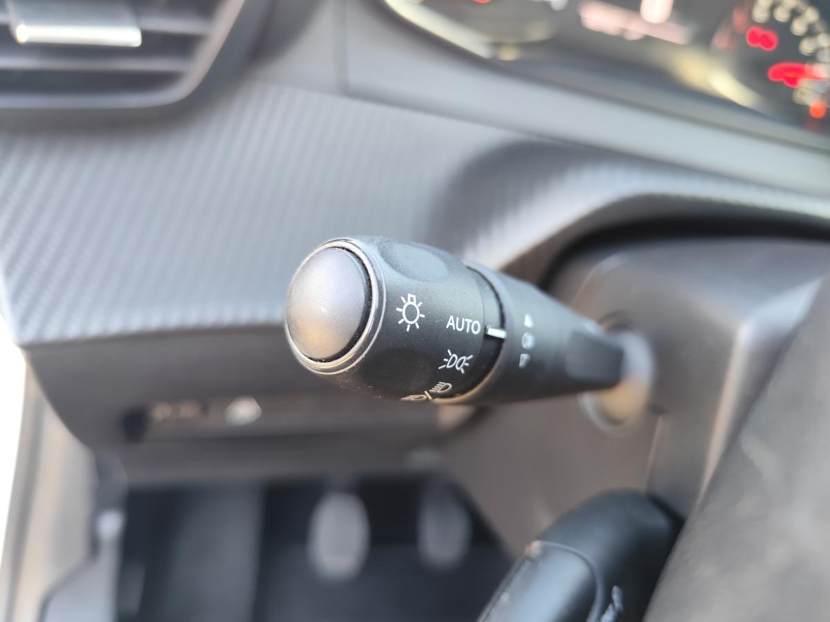 peugeot-208-2021-diesel-1499cc