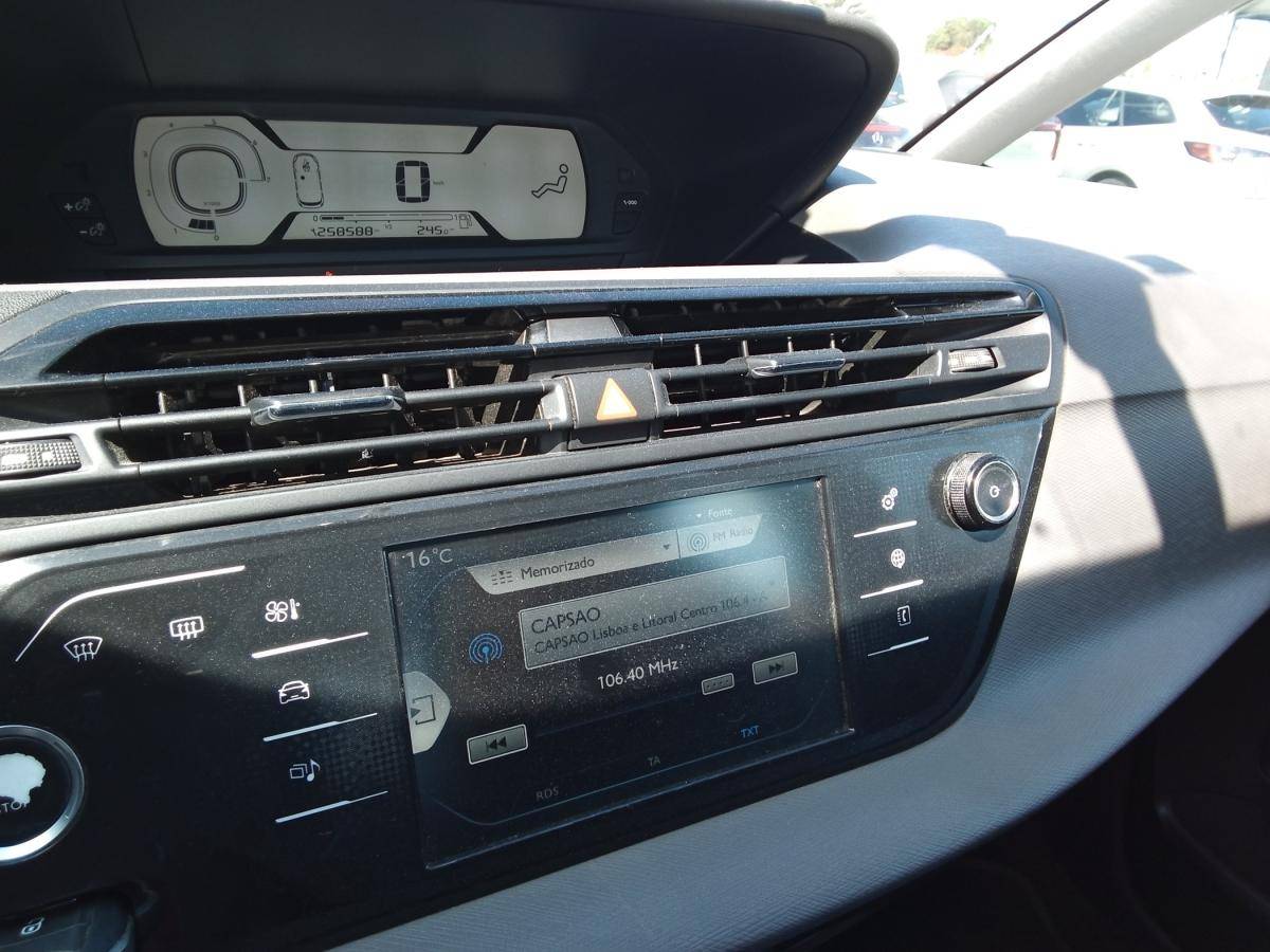 citroen-c4-grand-picasso-2014-diesel-1560cc