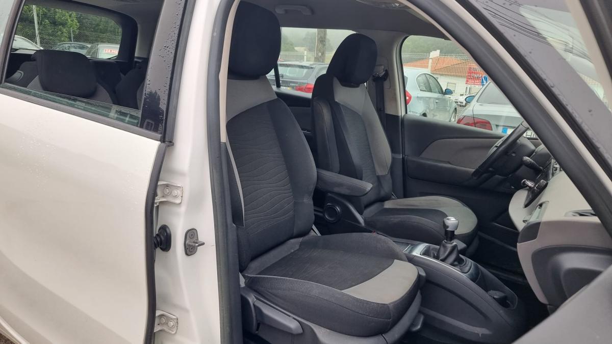 citroen-c4-grand-picasso-2014-diesel-1560cc