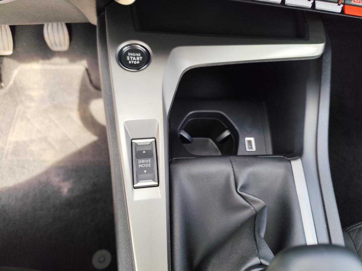 peugeot-308-sw-2022-diesel-1499cc