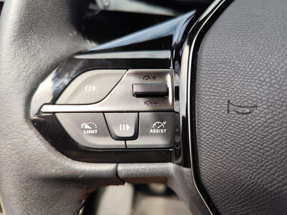 peugeot-308-sw-2022-diesel-1499cc