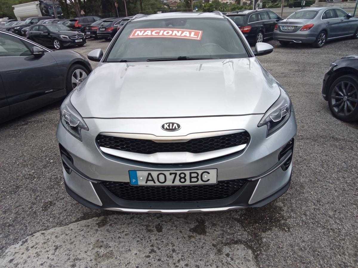 kia-xceed-2022-gasolina-998cc