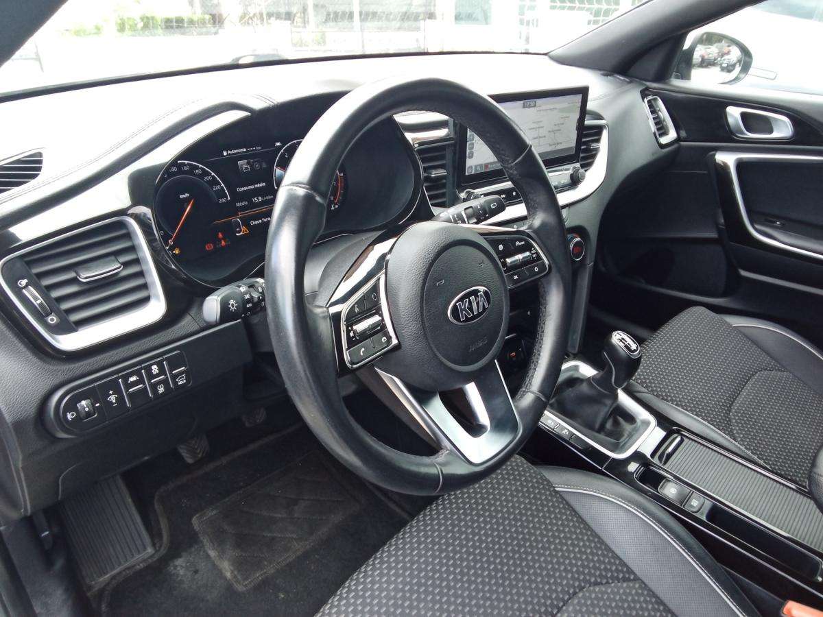 kia-xceed-2022-gasolina-998cc