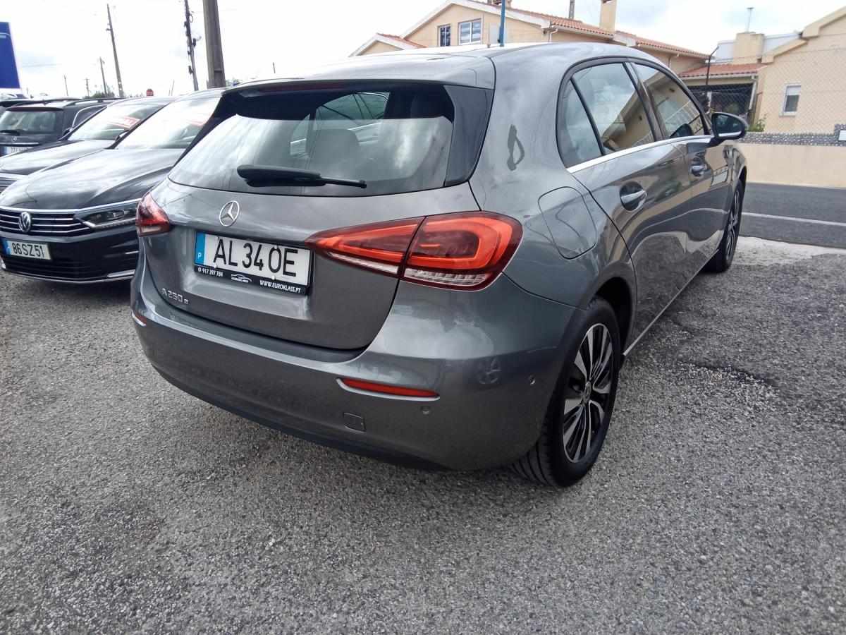 mercedes-benz-classe-a-2021-hibrido-a-gasolina-1332cc