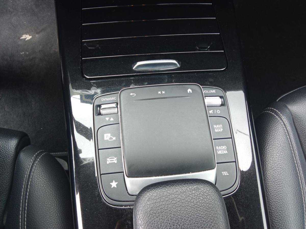 mercedes-benz-classe-a-2021-hibrido-a-gasolina-1332cc