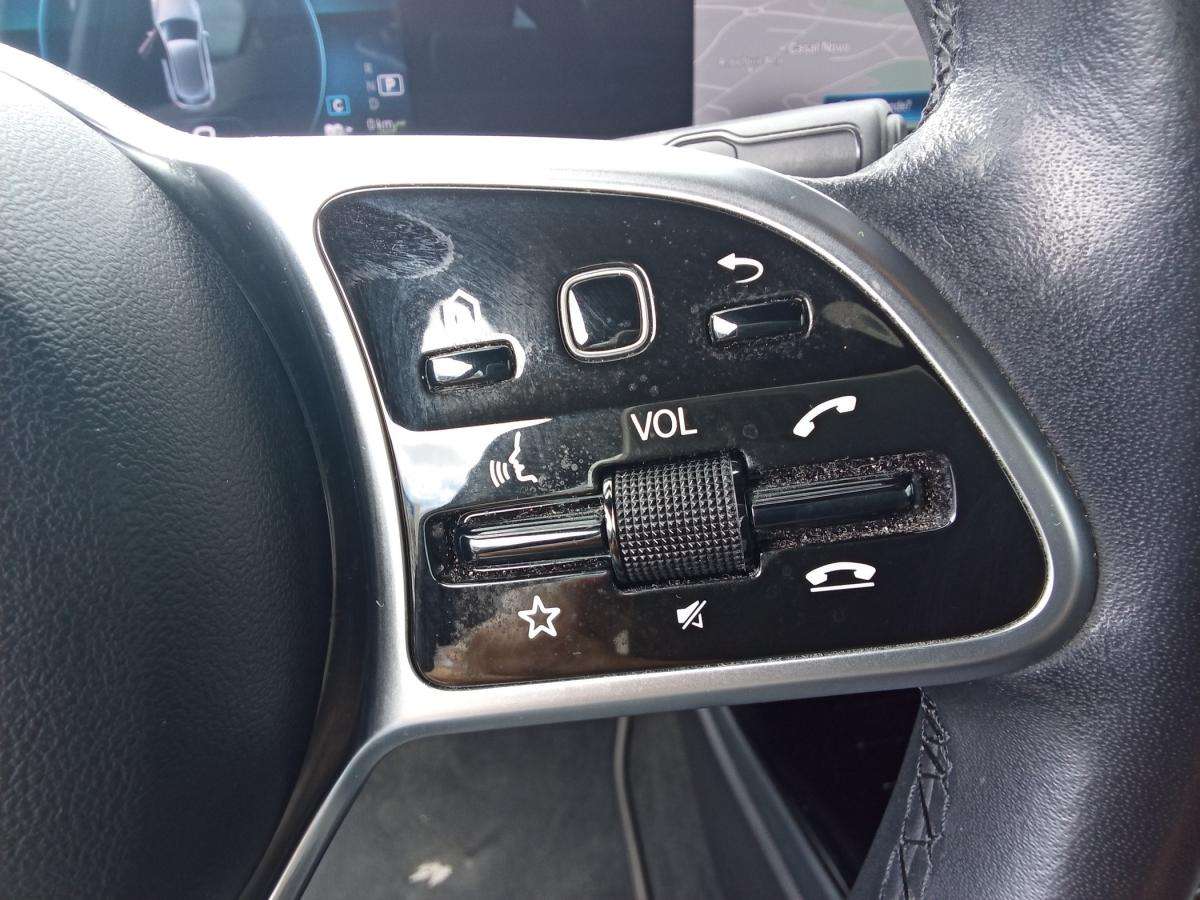 mercedes-benz-classe-a-2021-hibrido-a-gasolina-1332cc
