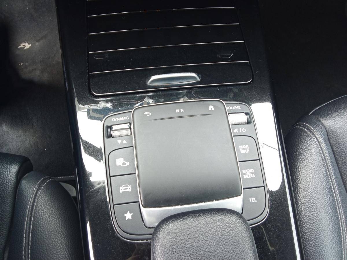 mercedes-benz-classe-a-2021-hibrido-a-gasolina-1332cc