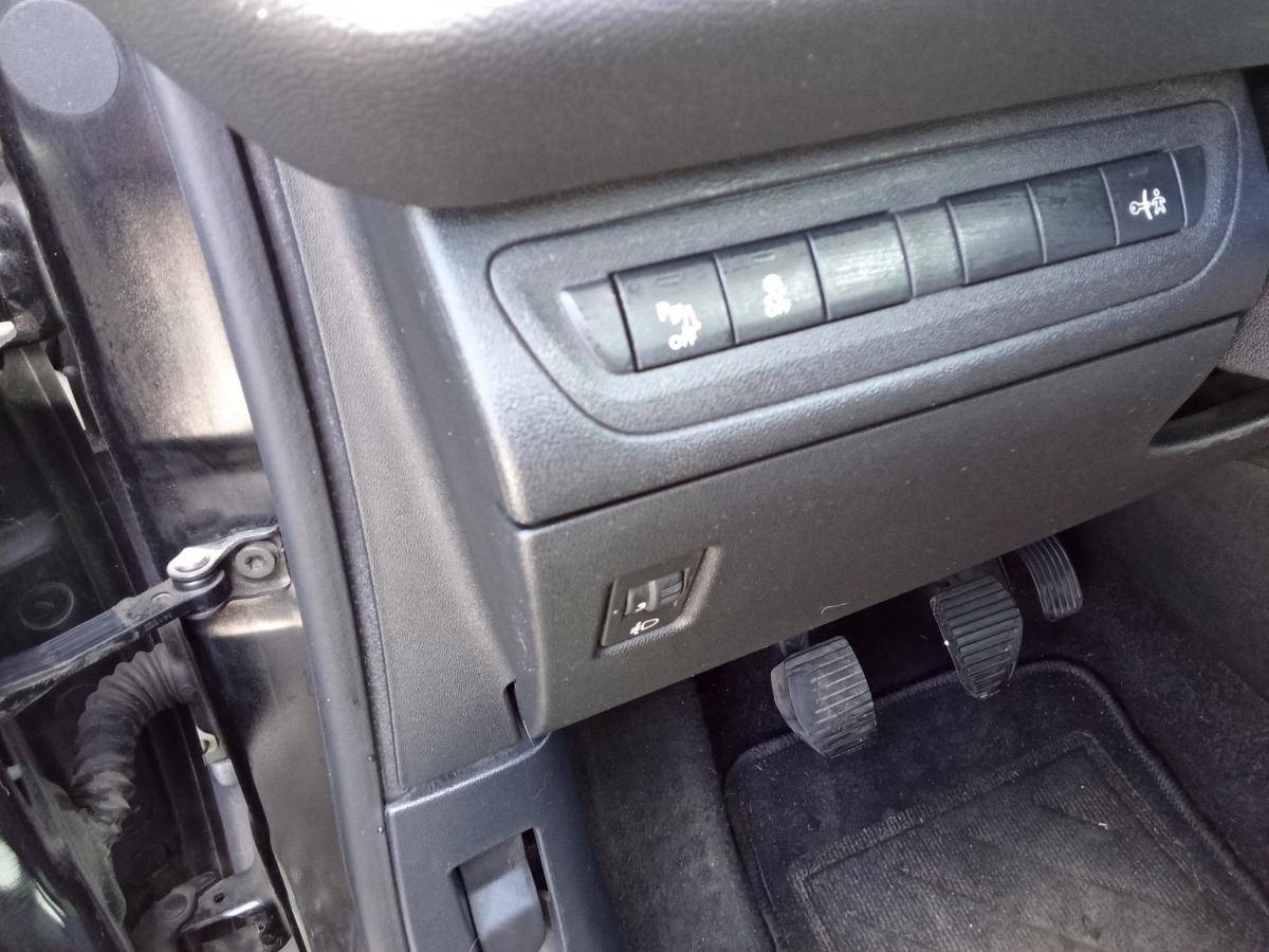 peugeot-208-2014-diesel-1398cc