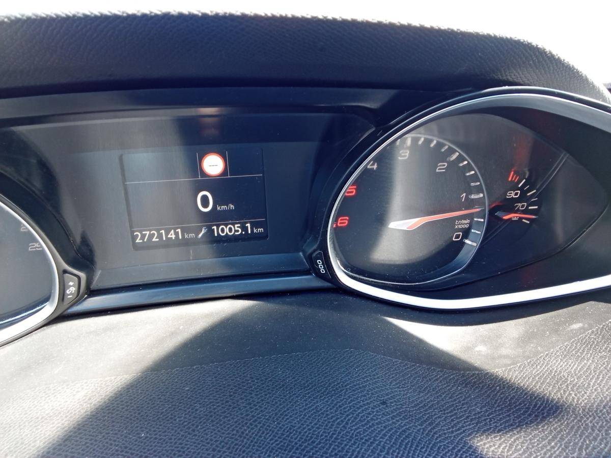 peugeot-308-2018-diesel-1560cc