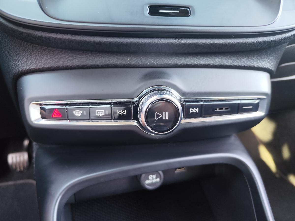 volvo-xc40-2021-gasolina-1477cc