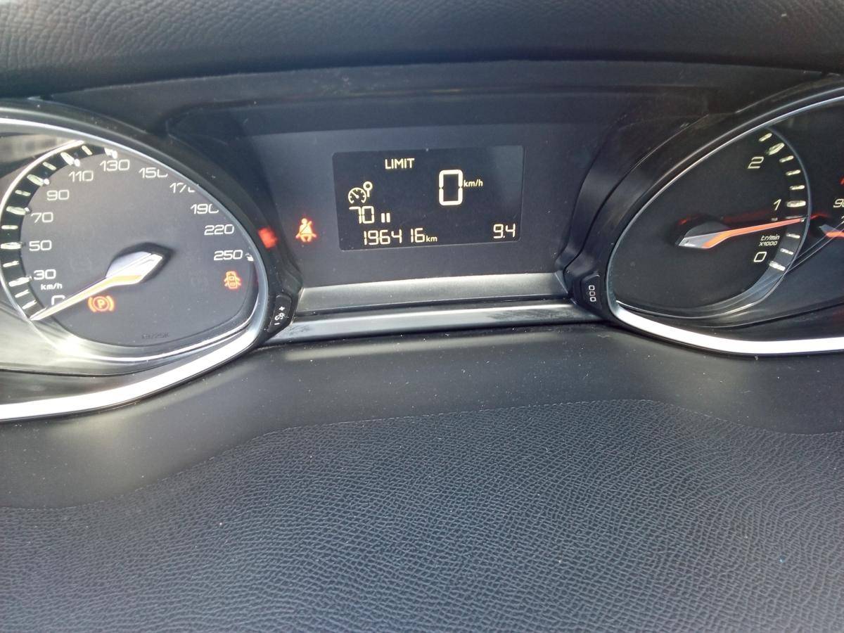 peugeot-308-sw-2019-diesel-1499cc