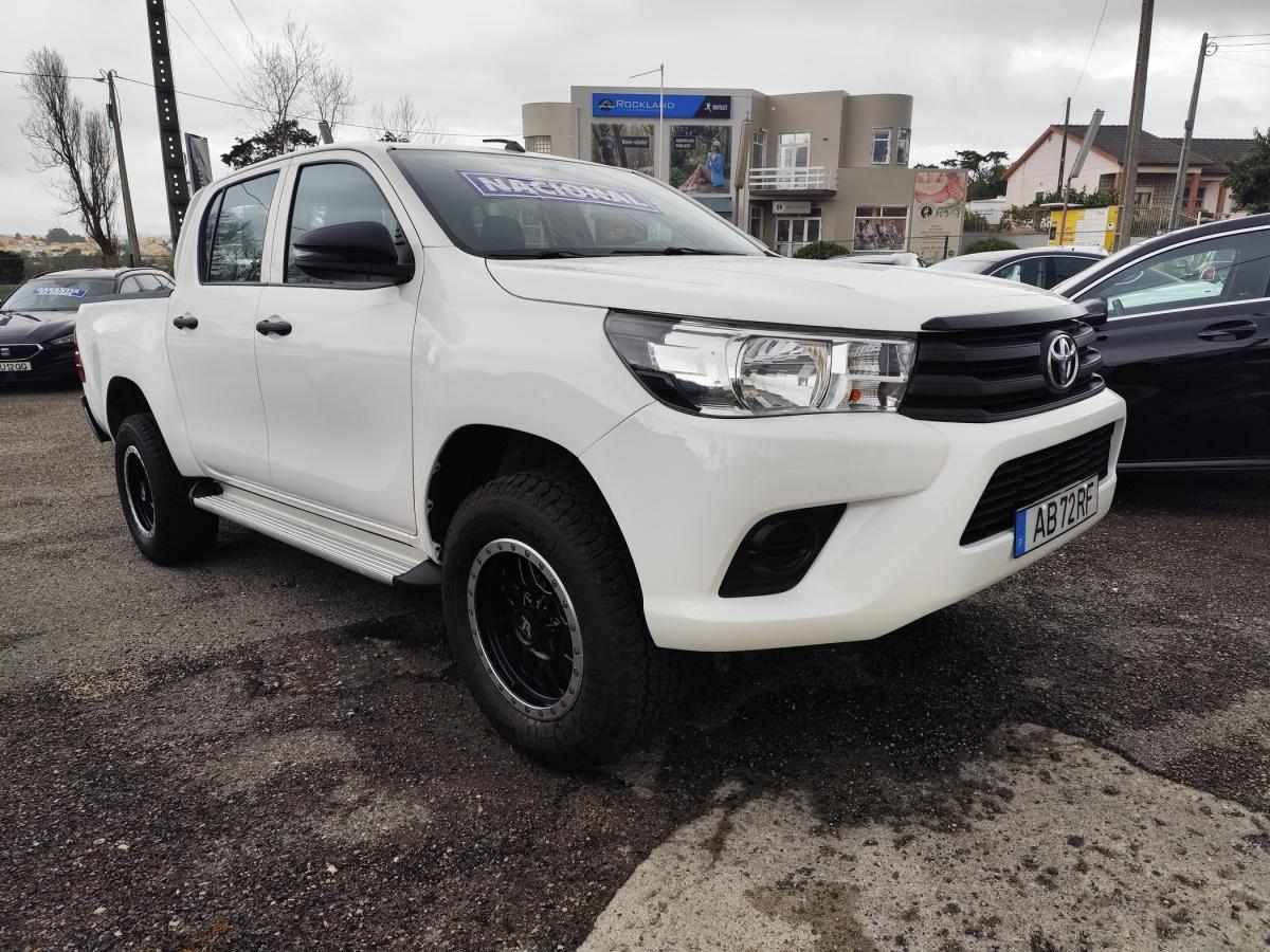 toyota-hilux-2020-diesel-2393cc