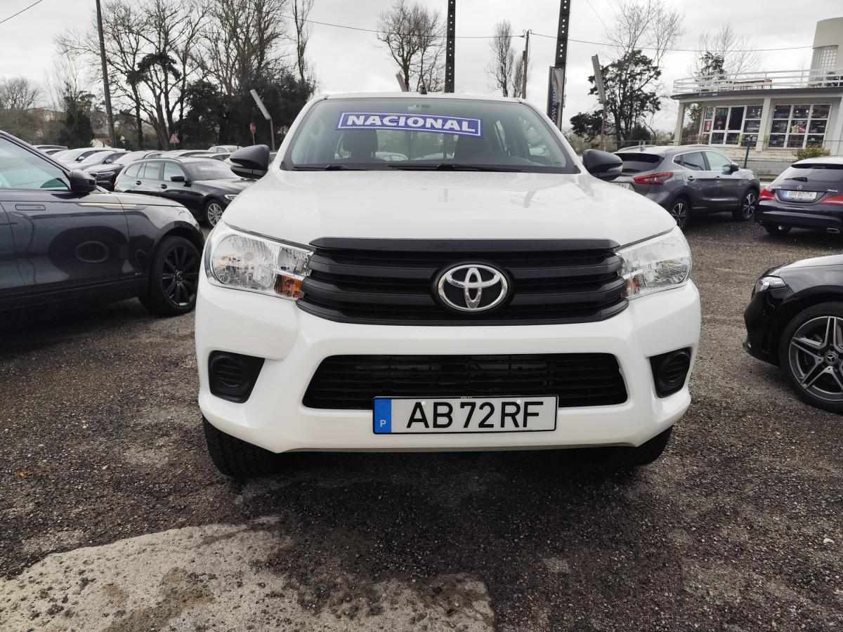 toyota-hilux-2020-diesel-2393cc