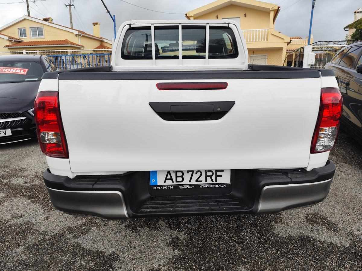 toyota-hilux-2020-diesel-2393cc