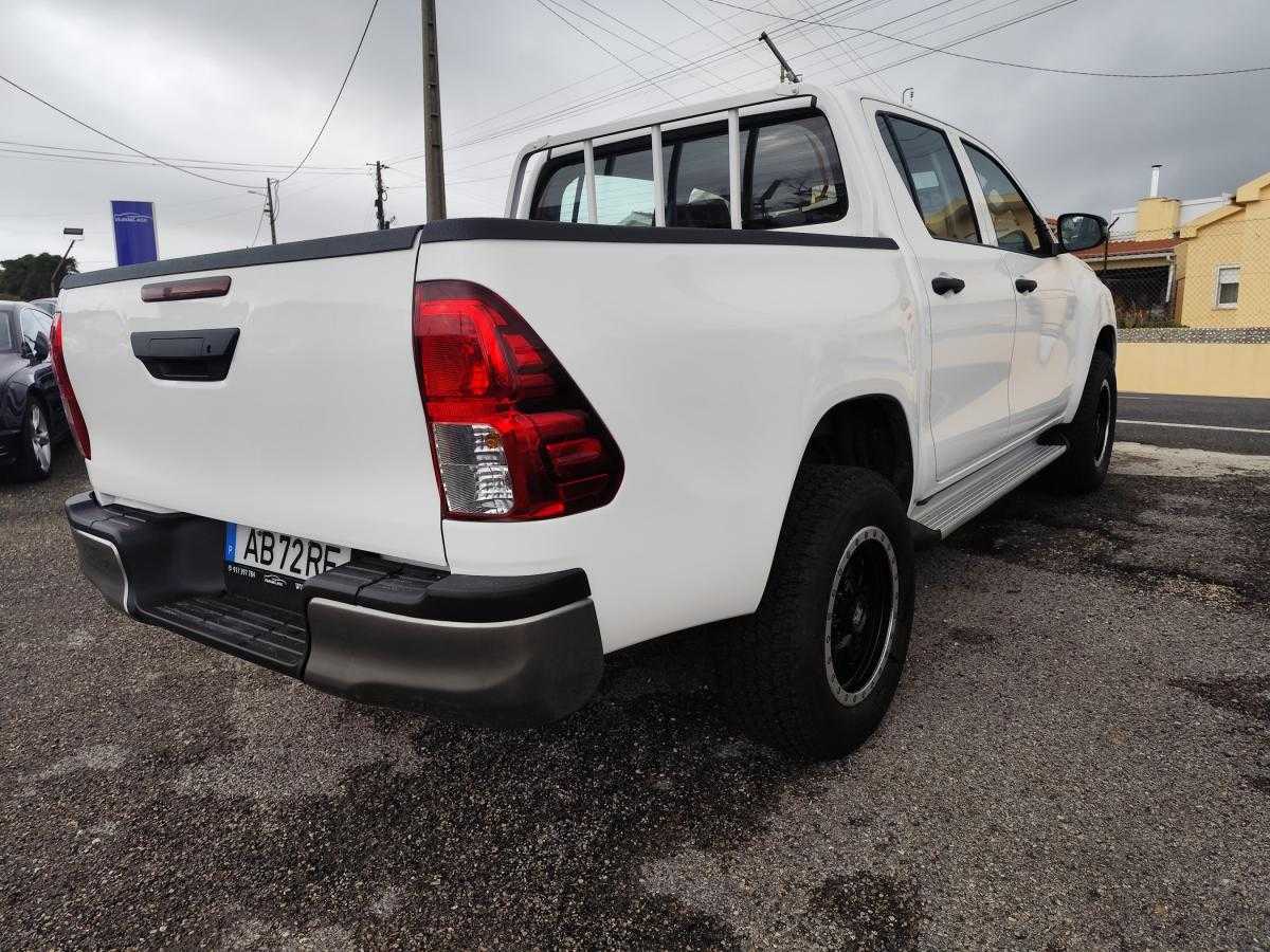 toyota-hilux-2020-diesel-2393cc