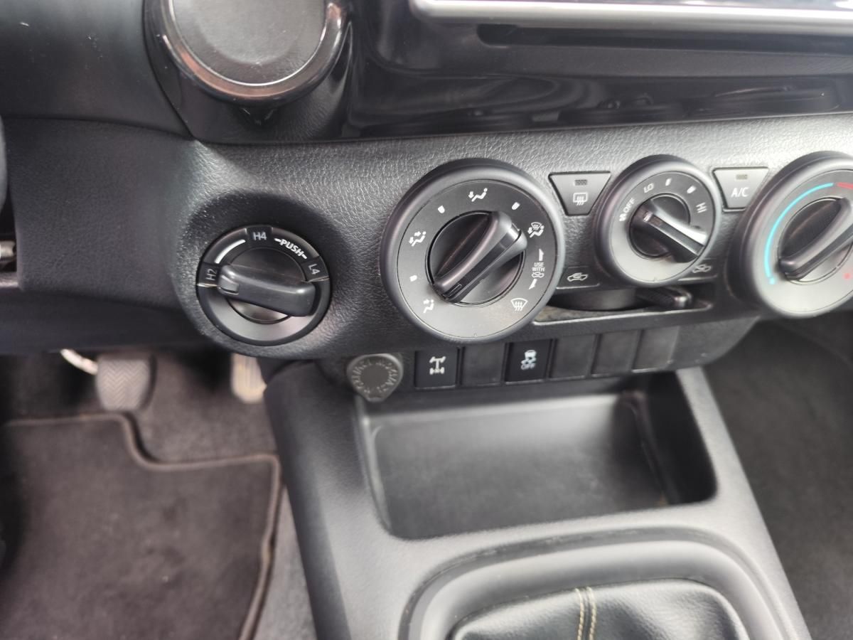 toyota-hilux-2020-diesel-2393cc