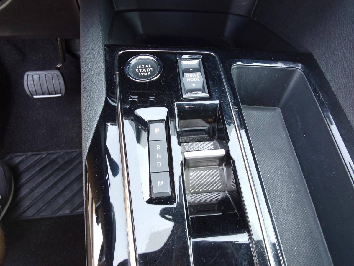 peugeot-5008-2023-diesel-1499cc