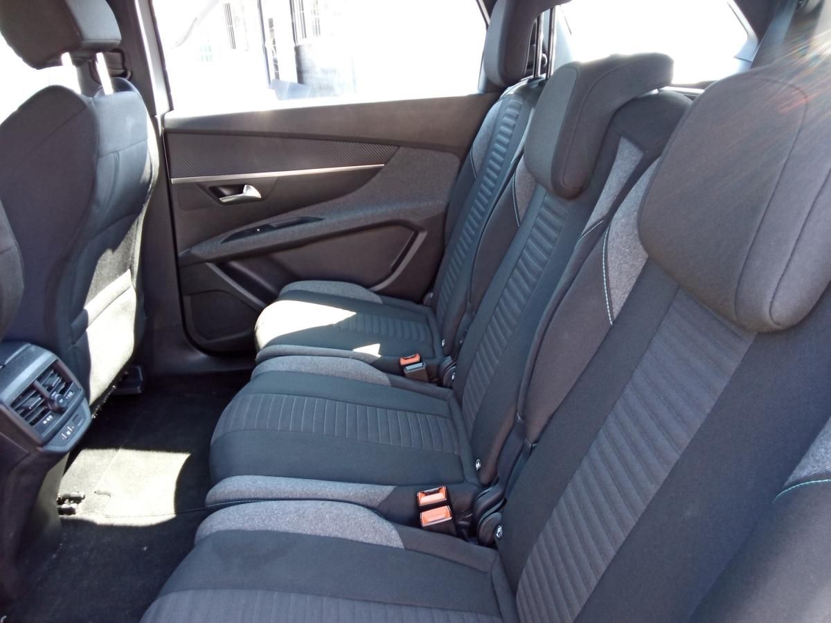 peugeot-5008-2023-diesel-1499cc