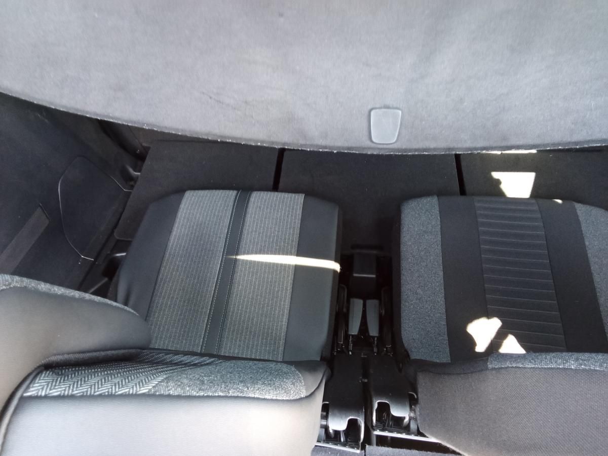 peugeot-5008-2023-diesel-1499cc