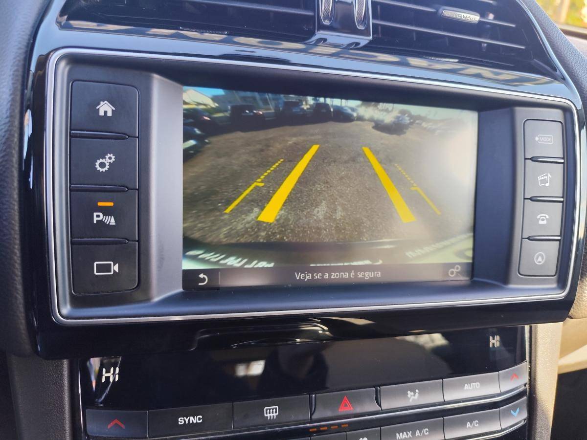 jaguar-f-pace-2018-diesel-1999cc