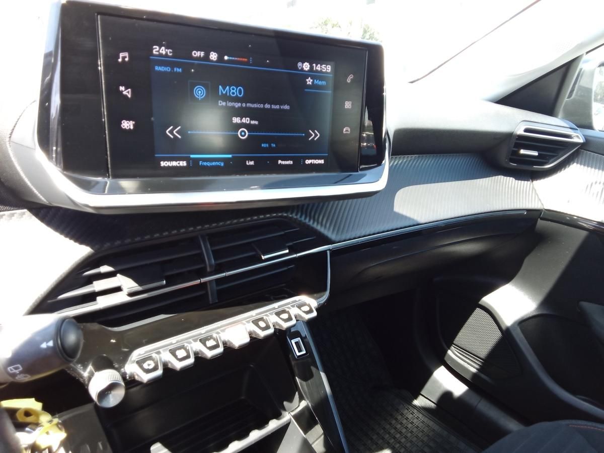 peugeot-208-2023-gasolina-1199cc