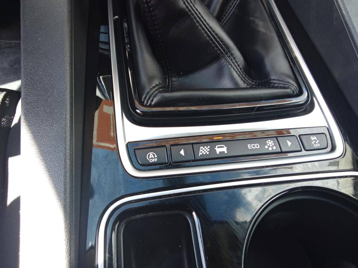 jaguar-f-pace-2018-diesel-1999cc