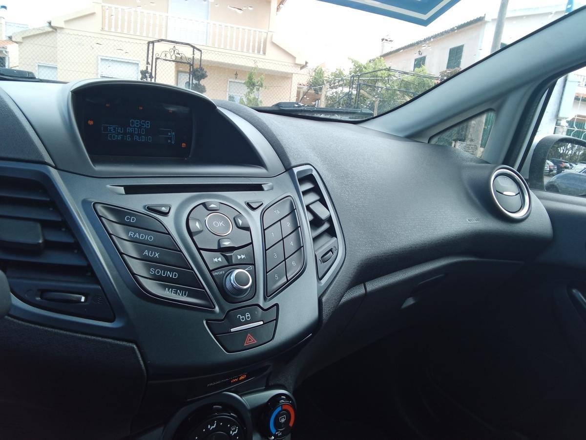 ford-fiesta-2016-gasolina-998cc