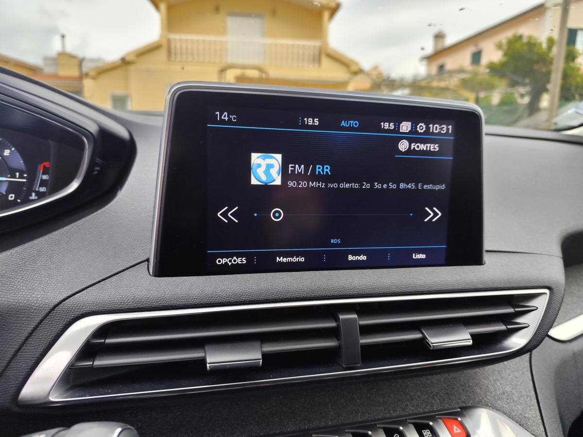 peugeot-3008-2018-diesel-1560cc