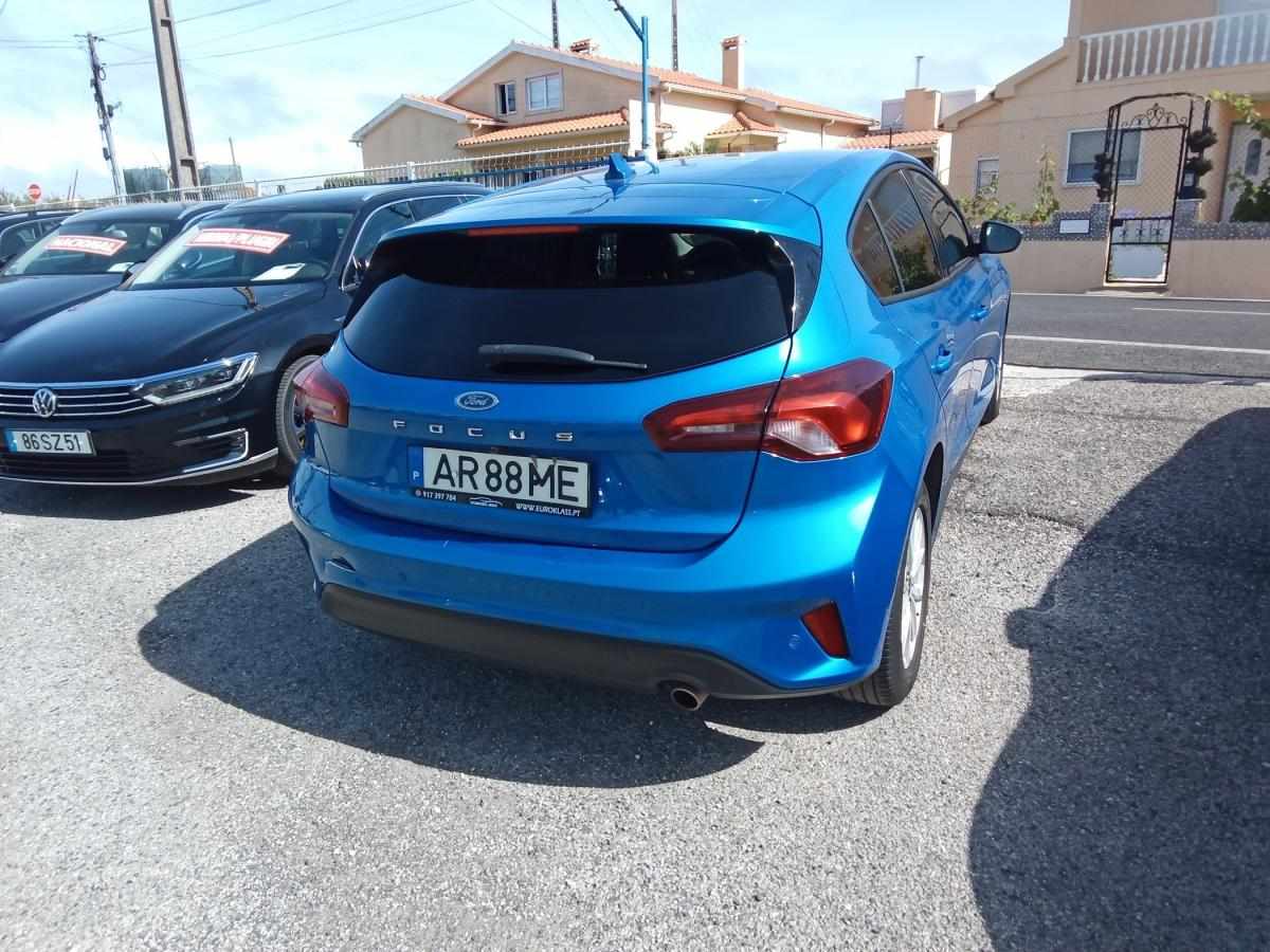 ford-focus-2022-diesel-1499cc