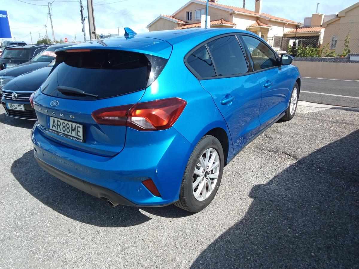 ford-focus-2022-diesel-1499cc