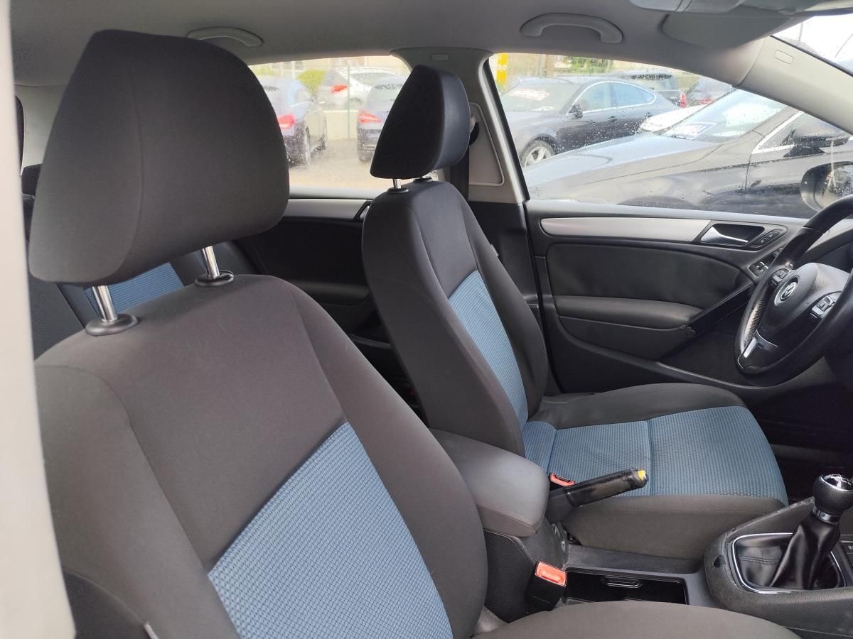 volkswagen-golf-2011-diesel-1598cc