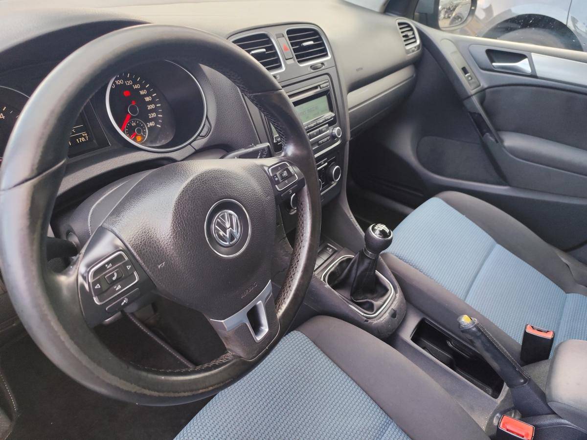 volkswagen-golf-2011-diesel-1598cc