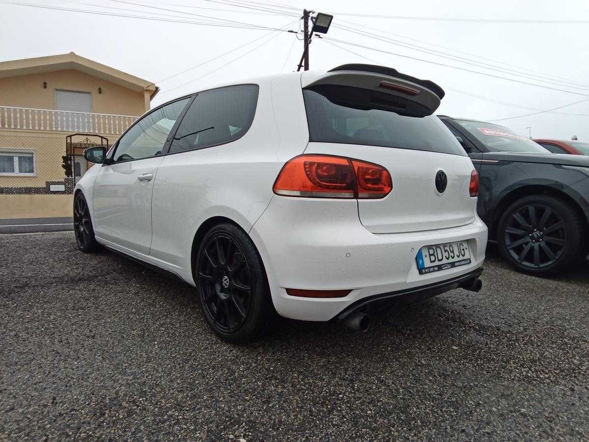 volkswagen-golf-2011-gasolina-1984cc