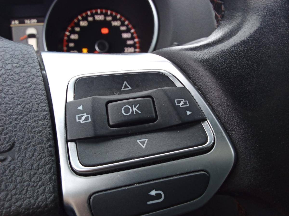 volkswagen-golf-2011-gasolina-1984cc