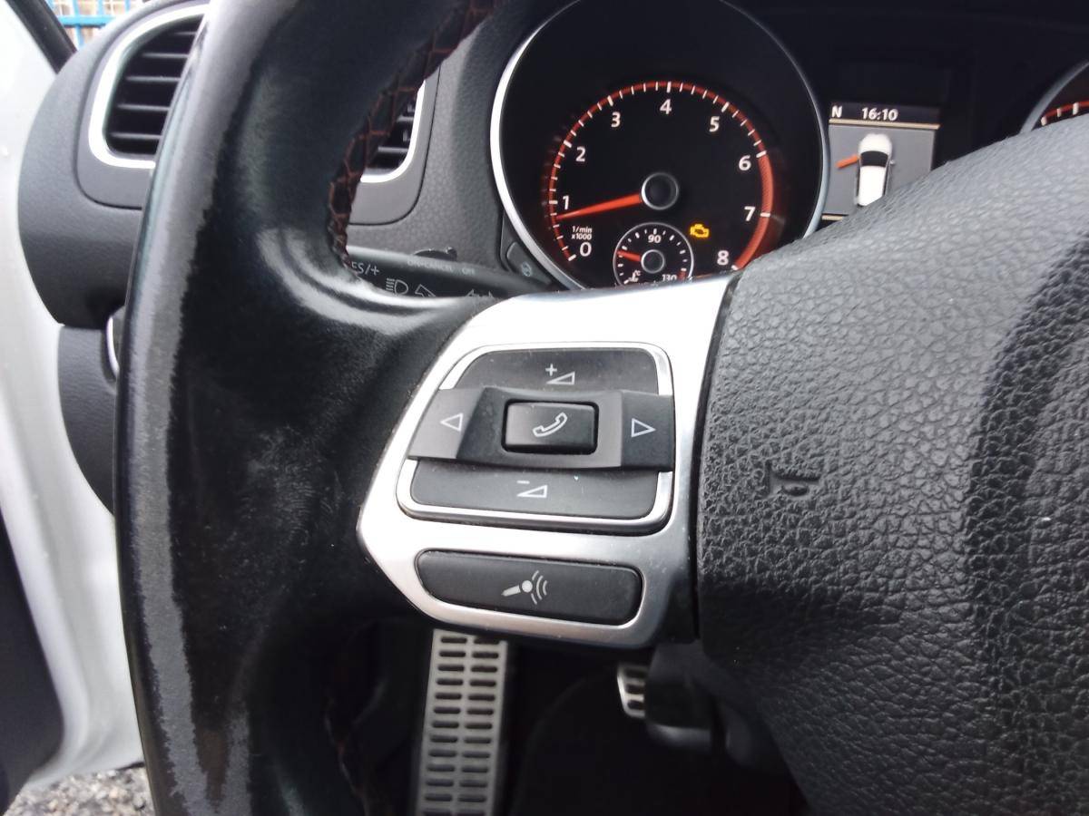 volkswagen-golf-2011-gasolina-1984cc