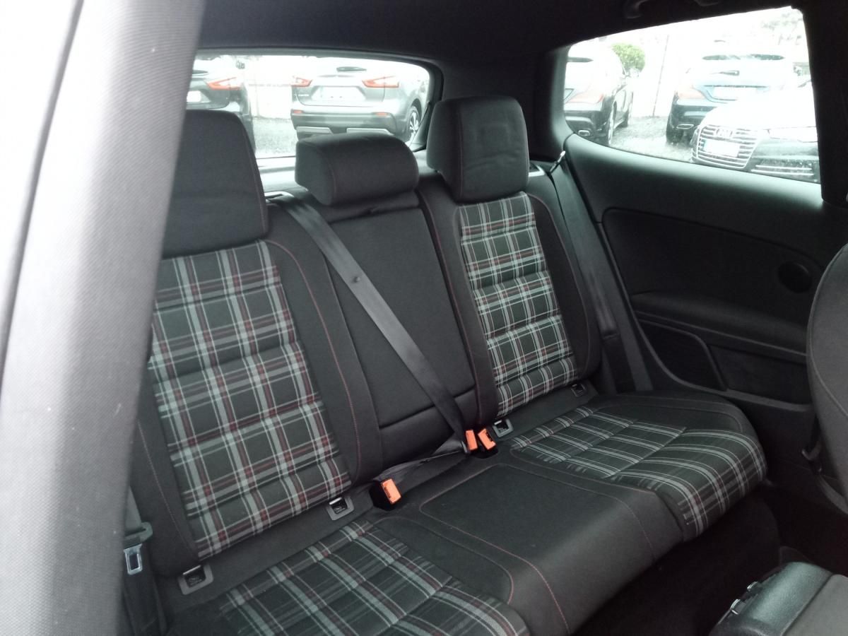 volkswagen-golf-2011-gasolina-1984cc