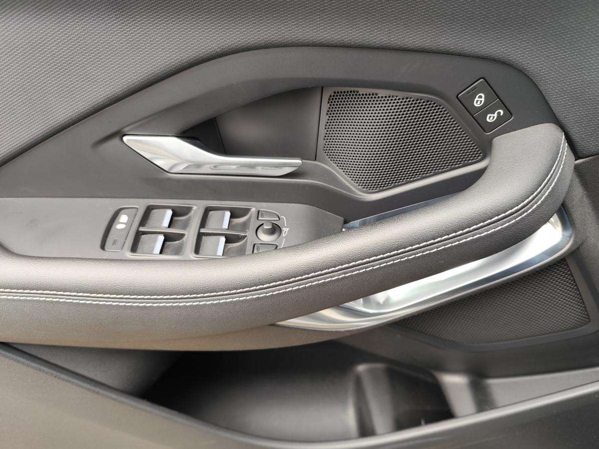 jaguar-e-pace-2018-diesel-1999cc