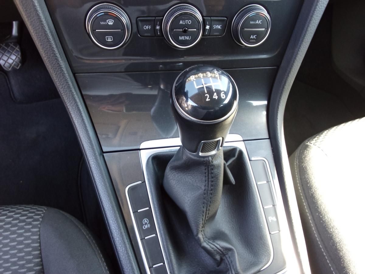 volkswagen-golf-2017-gasolina-999cc