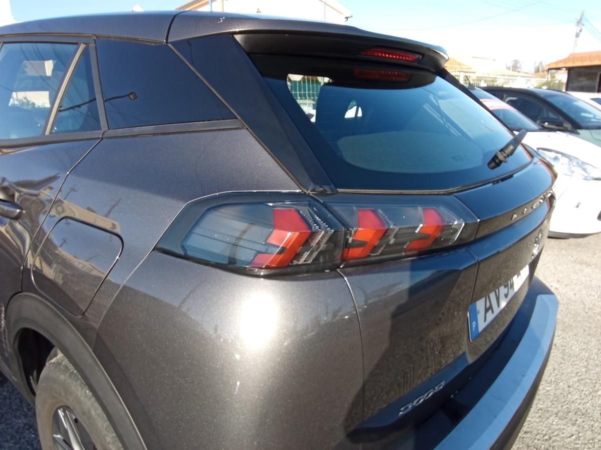 peugeot-2008-2022-gasolina-1199cc