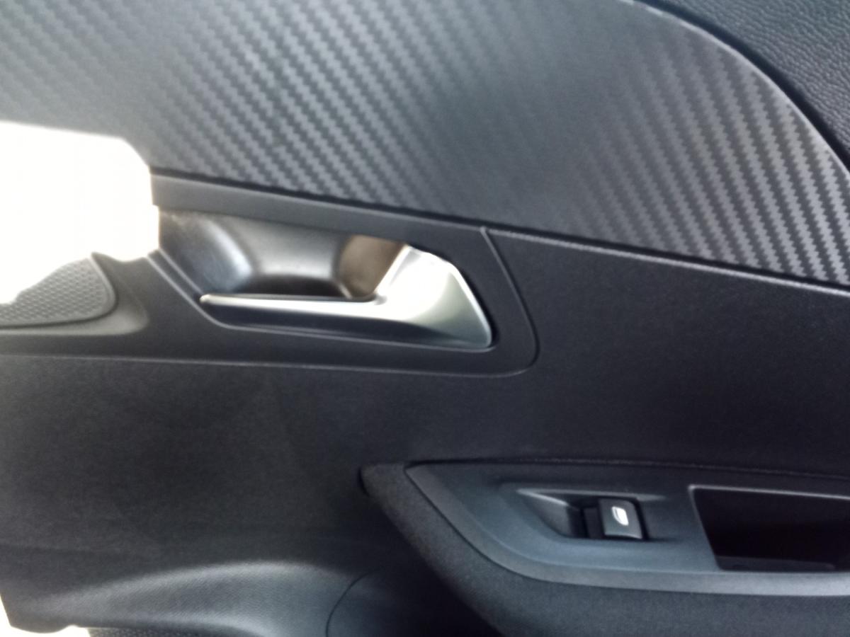 peugeot-2008-2022-gasolina-1199cc