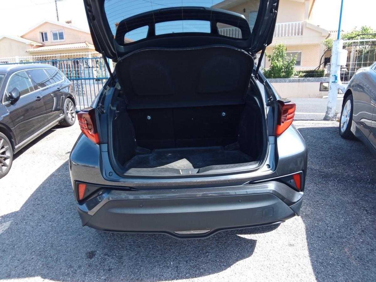toyota-c-hr-2022-hibrido-a-gasolina-1798cc