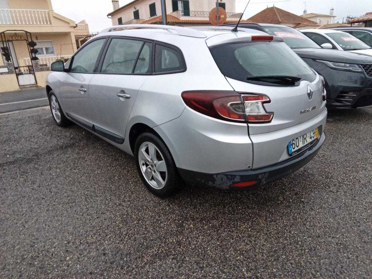 renault-megane-sport-tourer-2010-diesel-1461cc