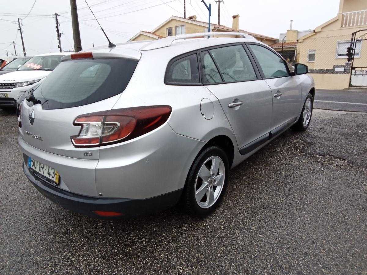 renault-megane-sport-tourer-2010-diesel-1461cc