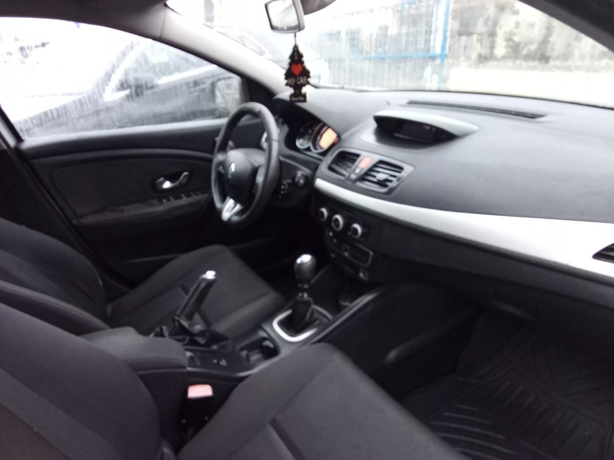 renault-megane-sport-tourer-2010-diesel-1461cc