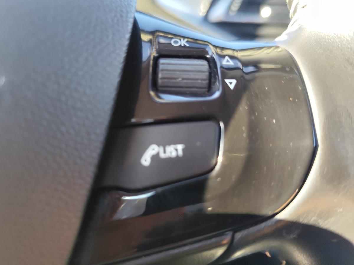 peugeot-308-sw-2016-gasolina-1199cc