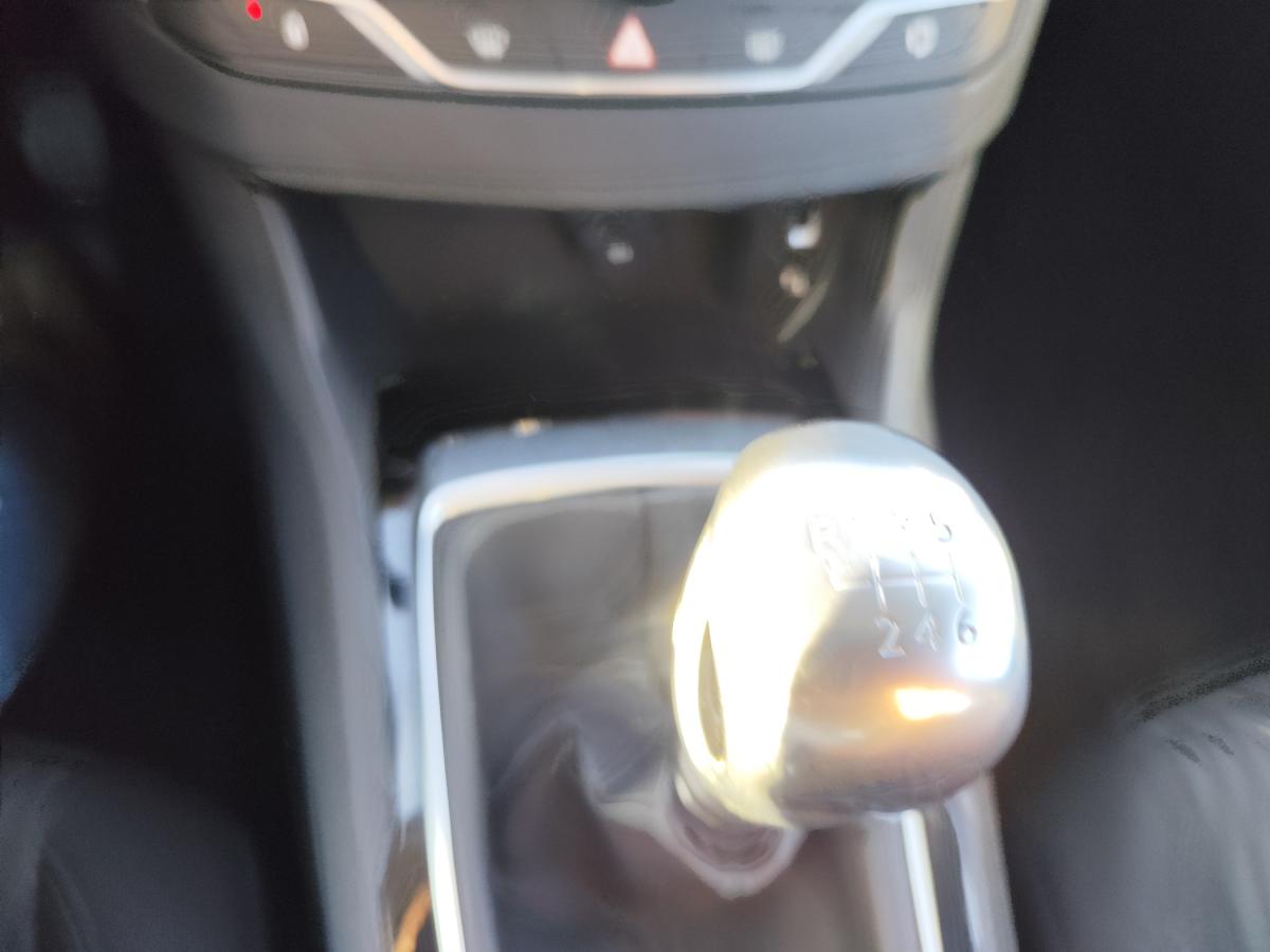 peugeot-308-sw-2016-gasolina-1199cc
