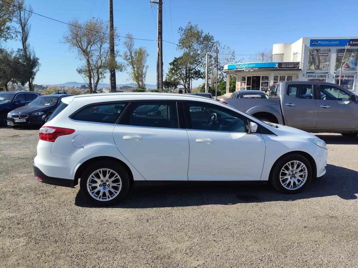 ford-focus-sw-2014-diesel-1560cc