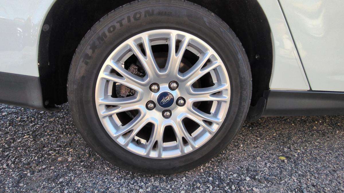 ford-focus-sw-2014-diesel-1560cc
